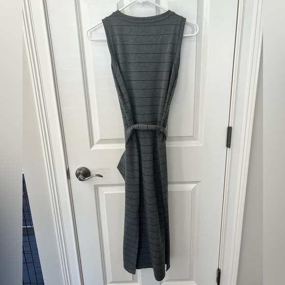 Banana Republic Gray and Black Stripe MIDI Dress with Tie - Size XS - Picture 3 of 5